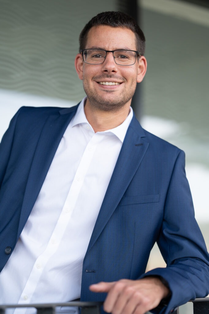 Portraitshooting_Ybbs_an_der_Donau_Caroline_Nagl-23 Portraitbild Mann