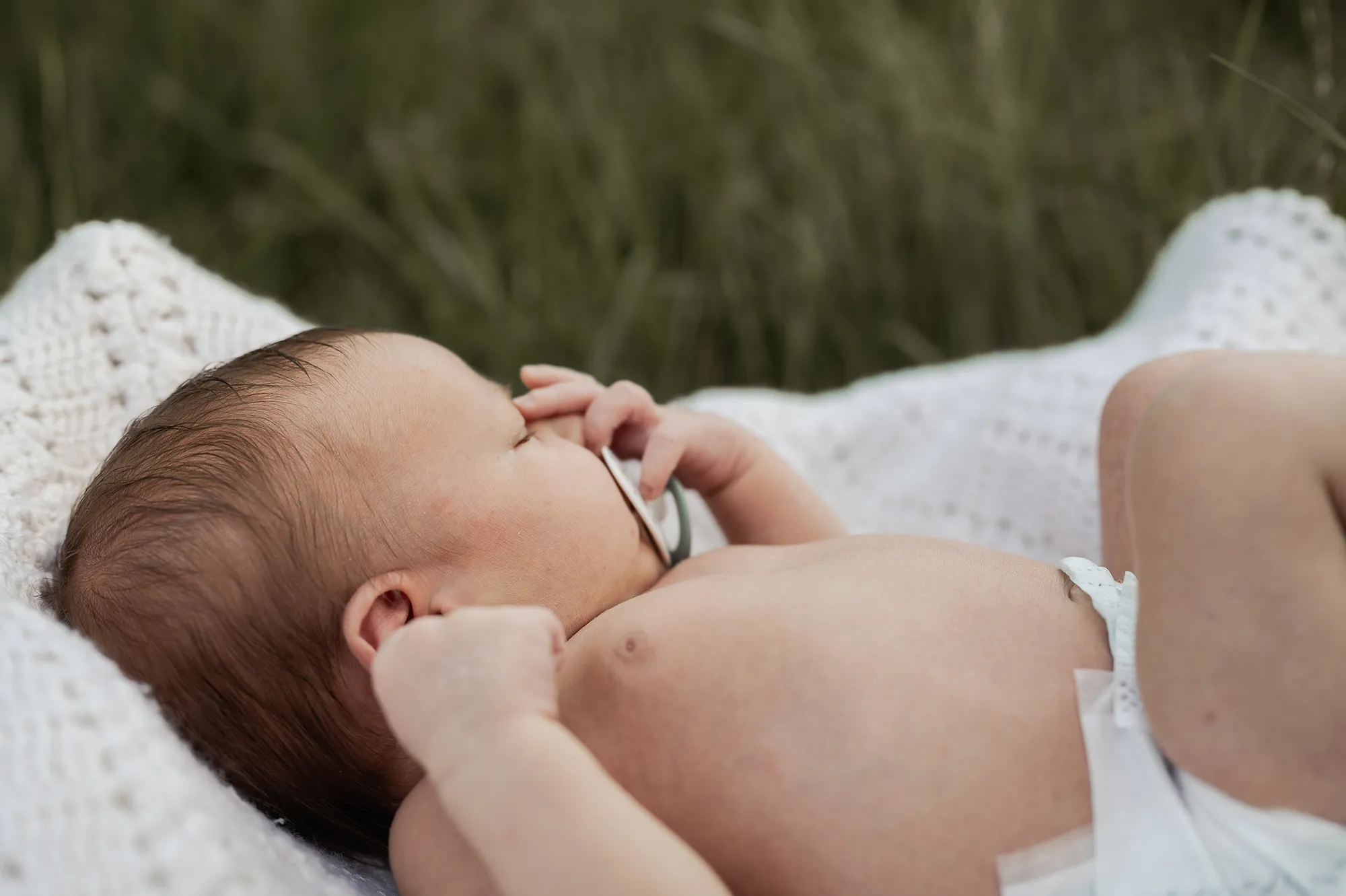Newbornshooting Outdoor in der Natur